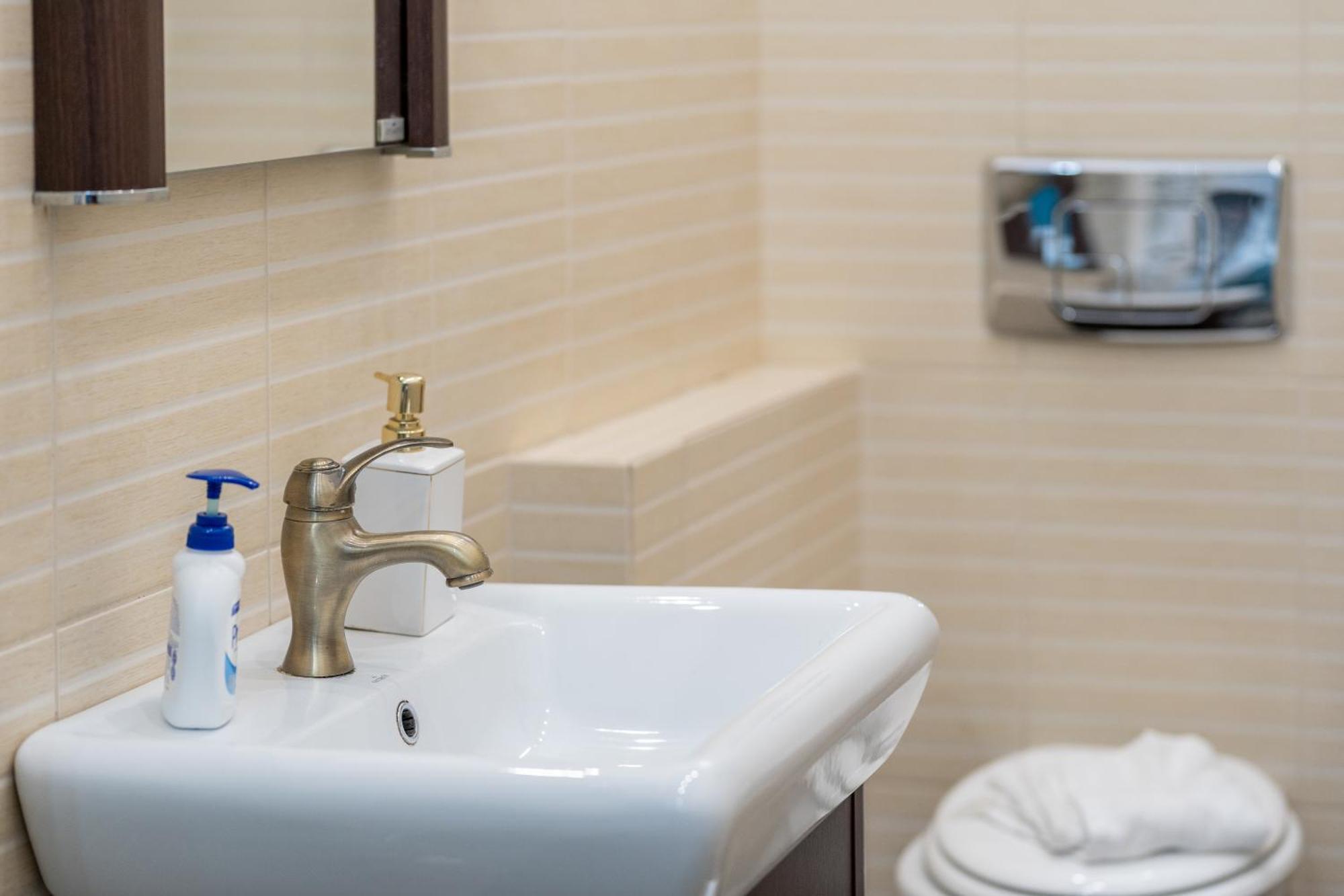 Cozy Spacious 5 Star Accommodation In The Heart Of Historic Center Cluj-Napoca Exterior photo
